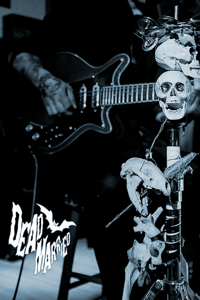 PAPA LEGBA RECORDS // Label indépendant et studio d'enregistrement (Auch, 32) // DEAD MARRIED - Primitive Punk from the Graveyard !